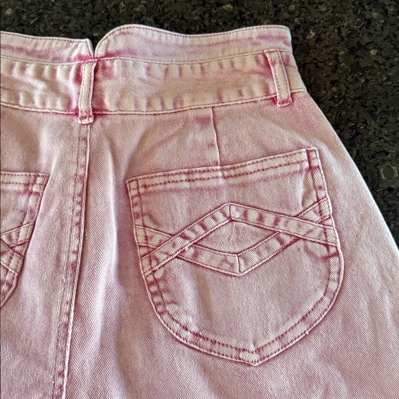 Faherty Organic Cotton Rikki High Waist Shorts In A Pink Wash - Picture 6 of 8